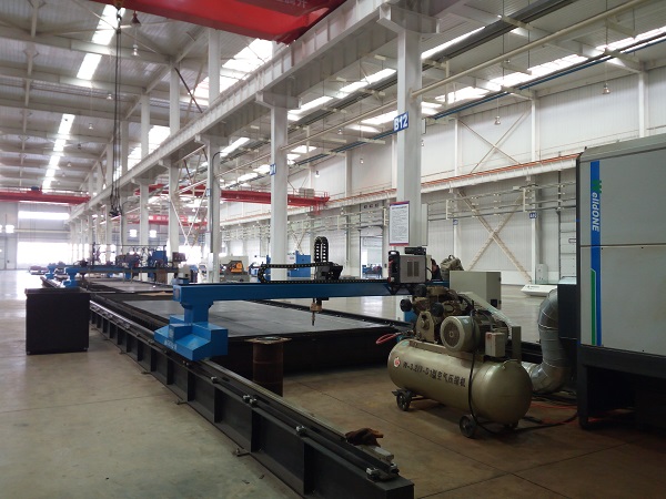 專用車生產(chǎn)線罐體制造焊接工藝流程與使用設備